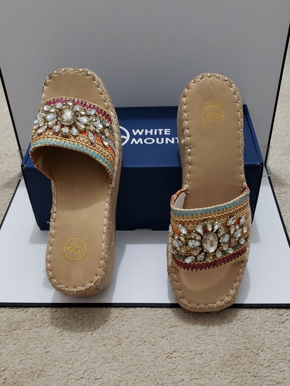 White Mountain Womens Stitch Wedges Espadrilles. Size: 9.5M
